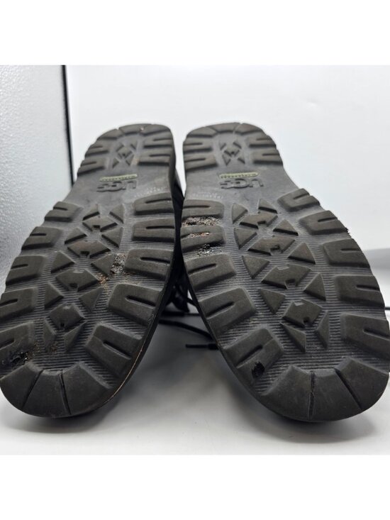 UGG Hannen TL Mens Waterproof Black Boots Size 9 Durable Stylish Outdoors Casual